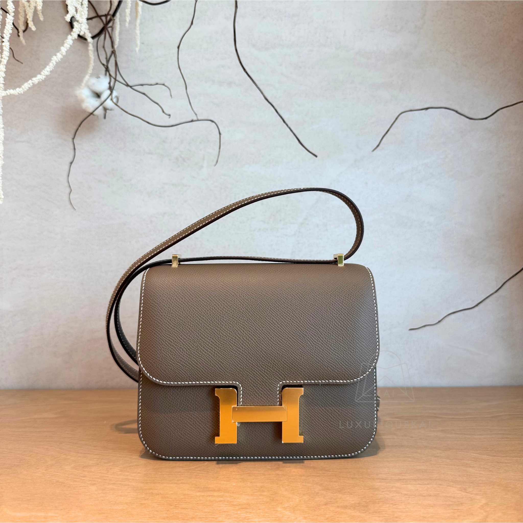 Hermès Constance 18 Etoupe (Gold Hardware)