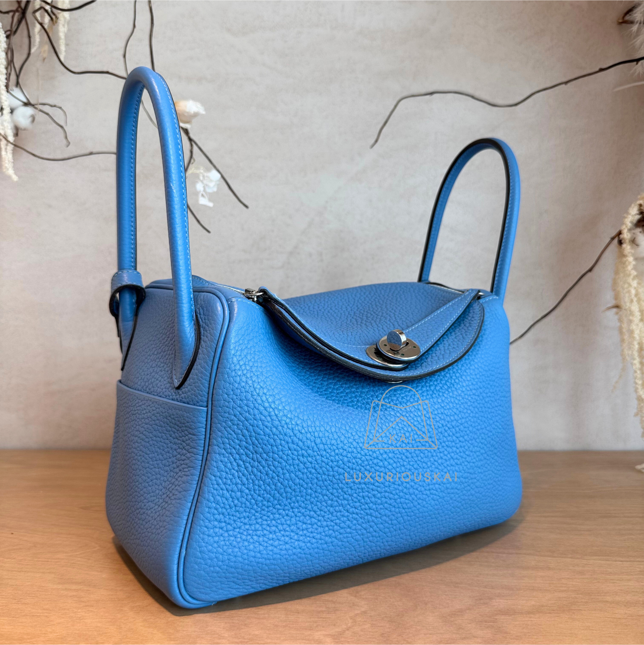 [PRELOVED] Hermès Lindy 26 Blue Paradise (Palladium Hardware)