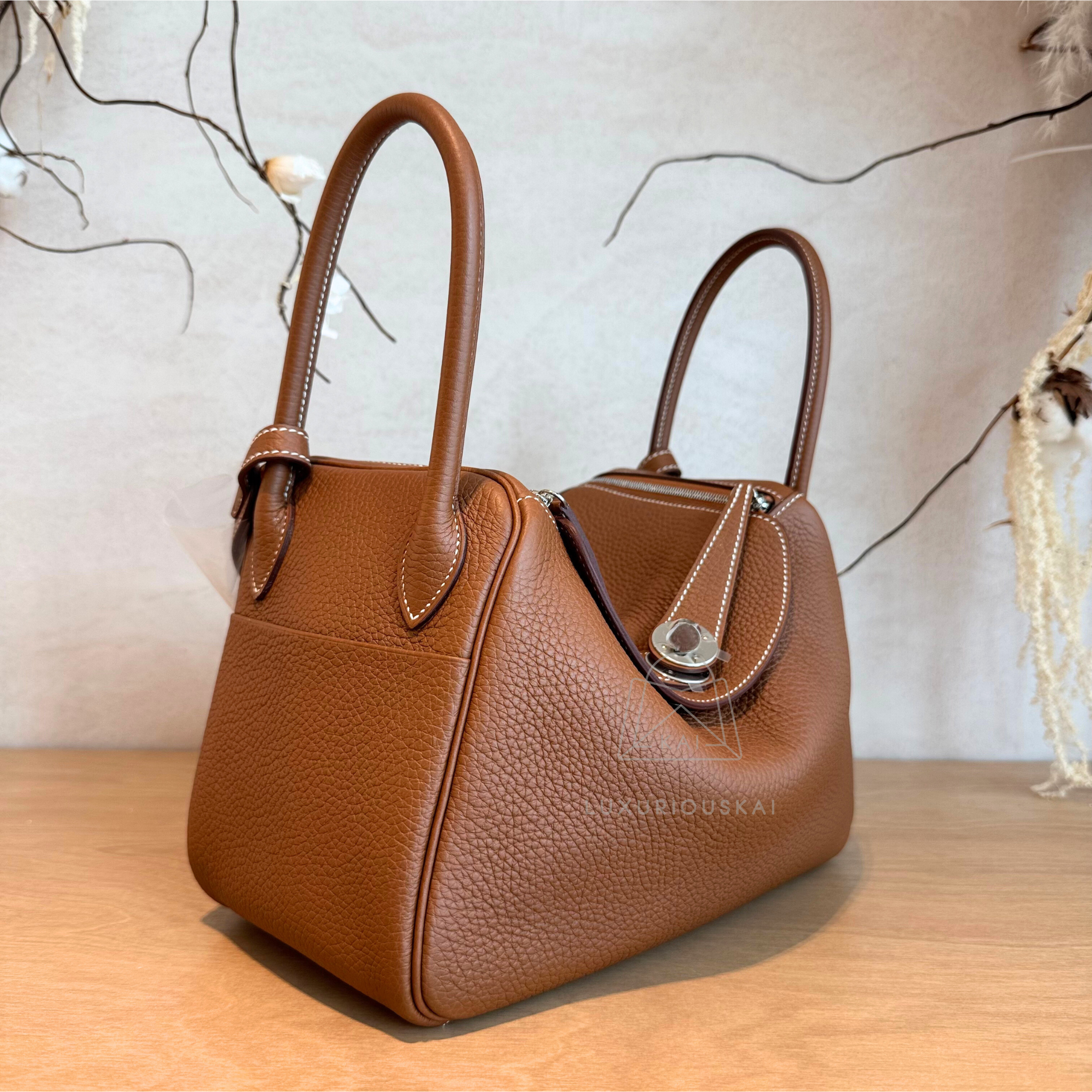 Hermès Lindy 26 Gold (Palladium Hardware)