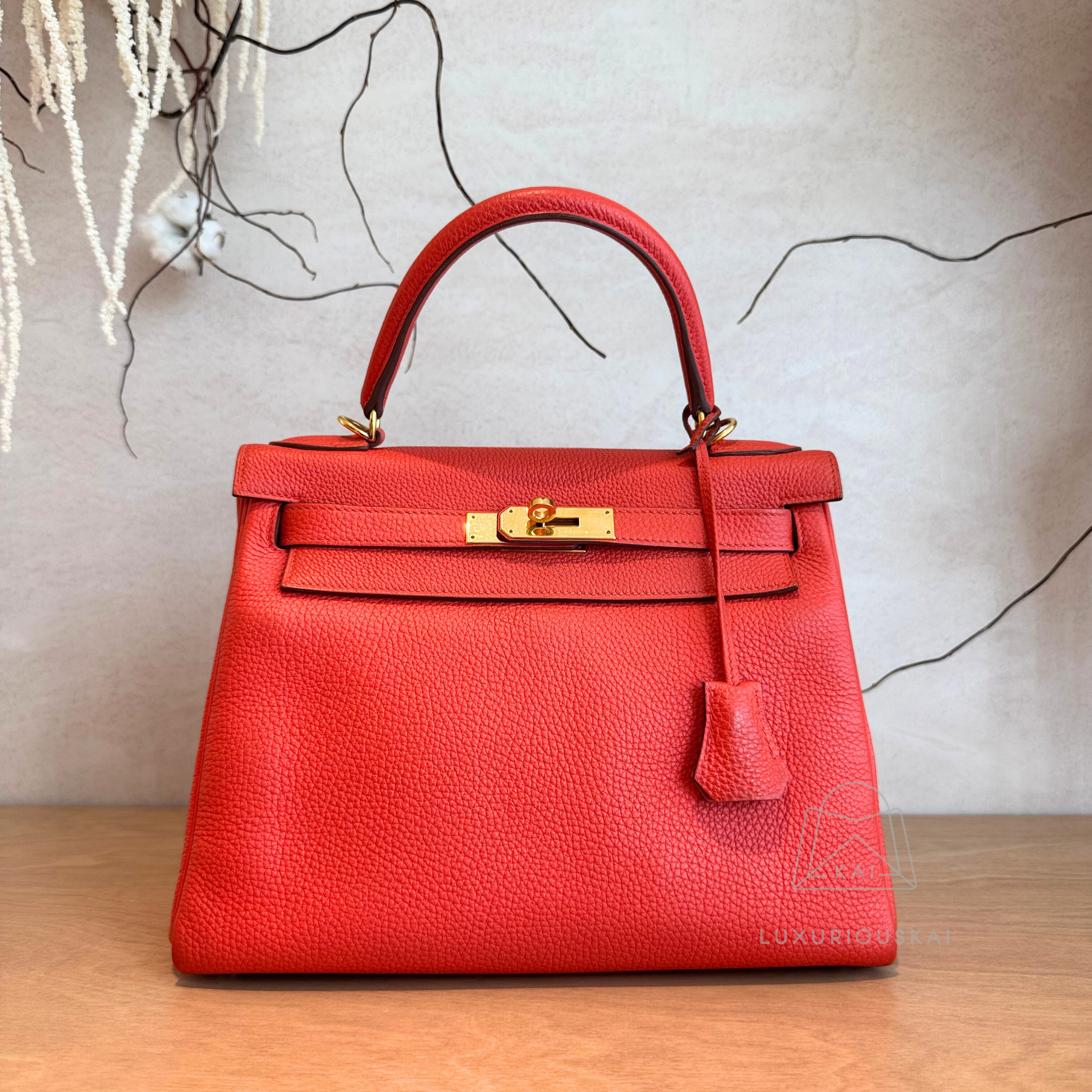 [PRELOVED] Hermès Kelly 28 Orange (Gold Hardware)