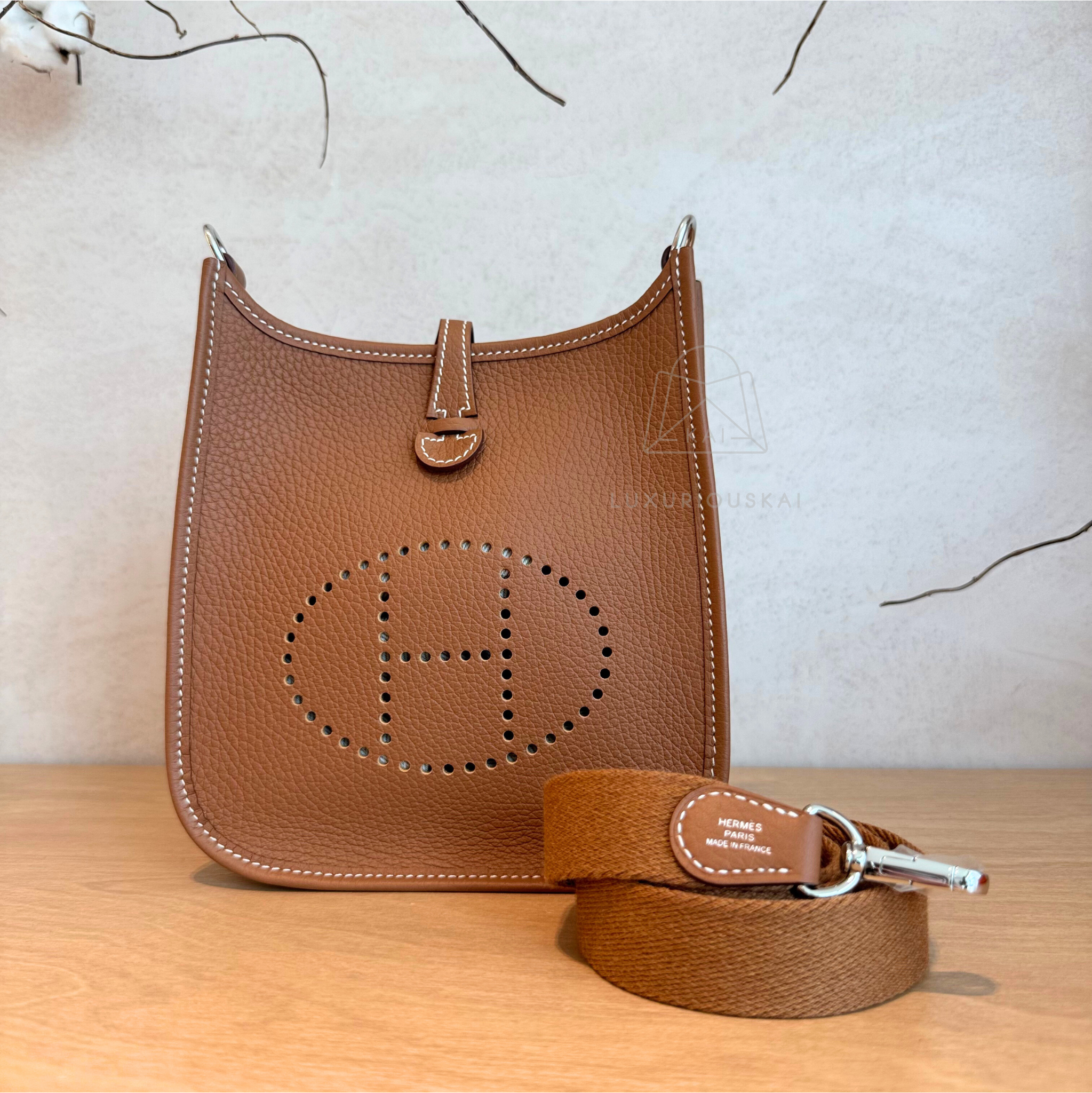 Hermès Mini Evelyne Gold (Palladium Hardware)