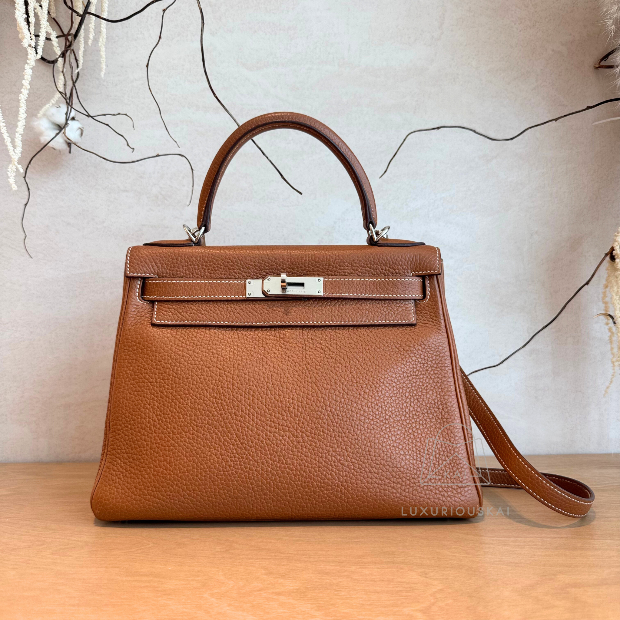 [PRELOVED] Hermès Kelly 28 Gold (Palladium Hardware)