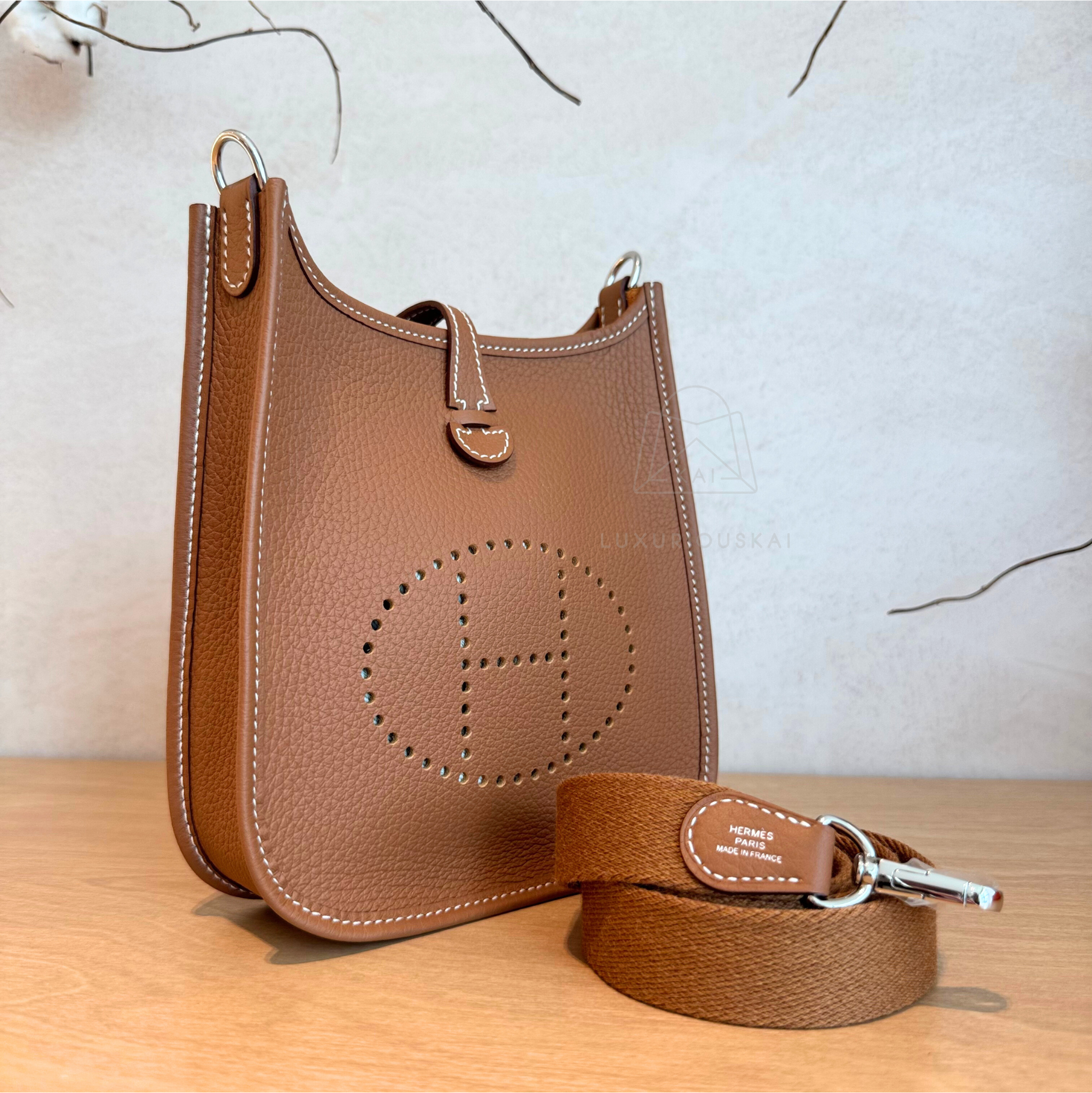 Hermès Mini Evelyne Gold (Palladium Hardware)