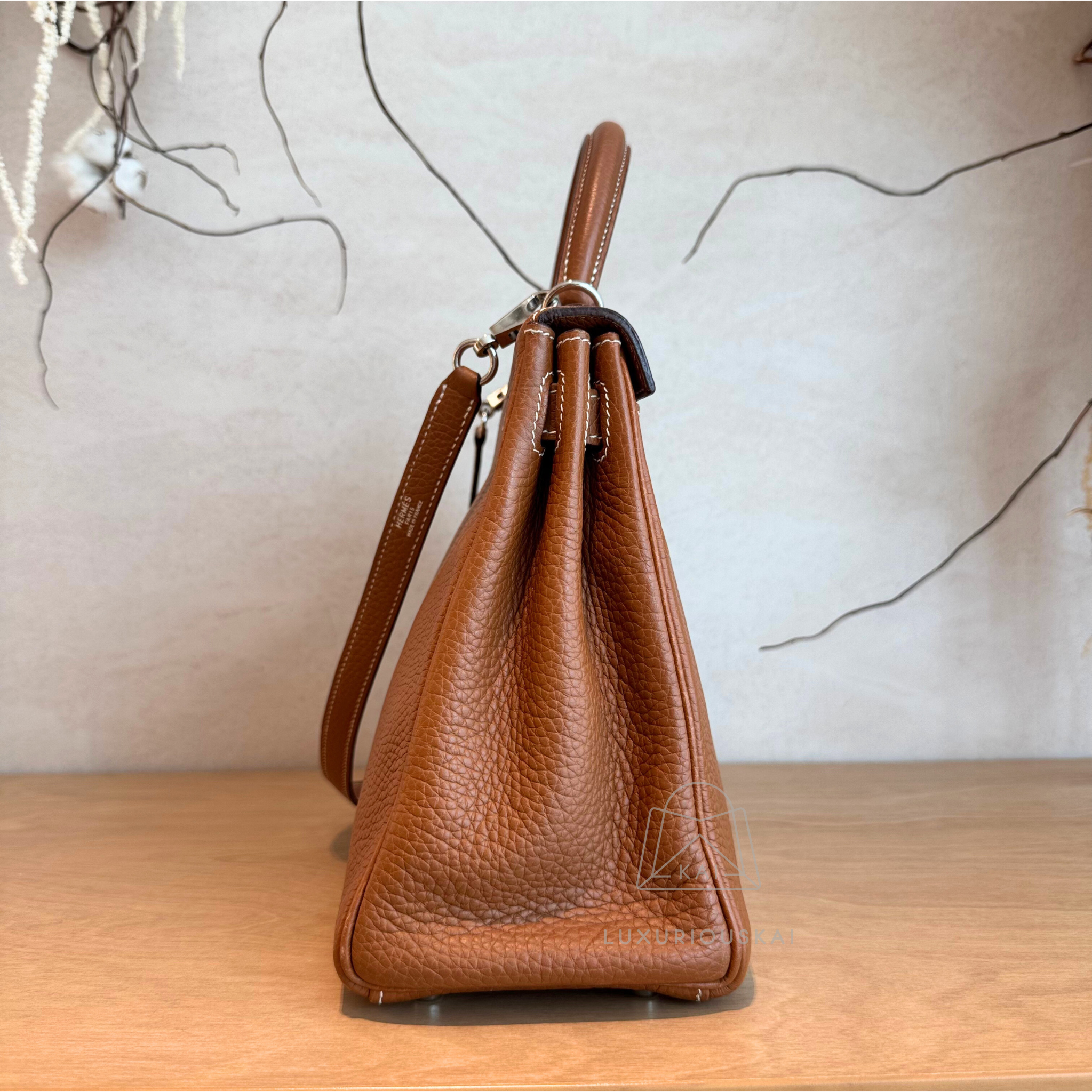 [PRELOVED] Hermès Kelly 28 Gold (Palladium Hardware)