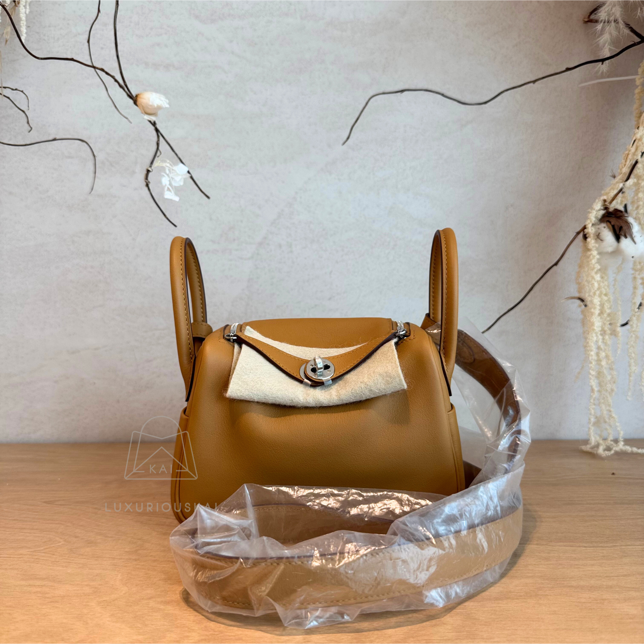 Hermès Mini Lindy Sesame (Palladium Hardware)