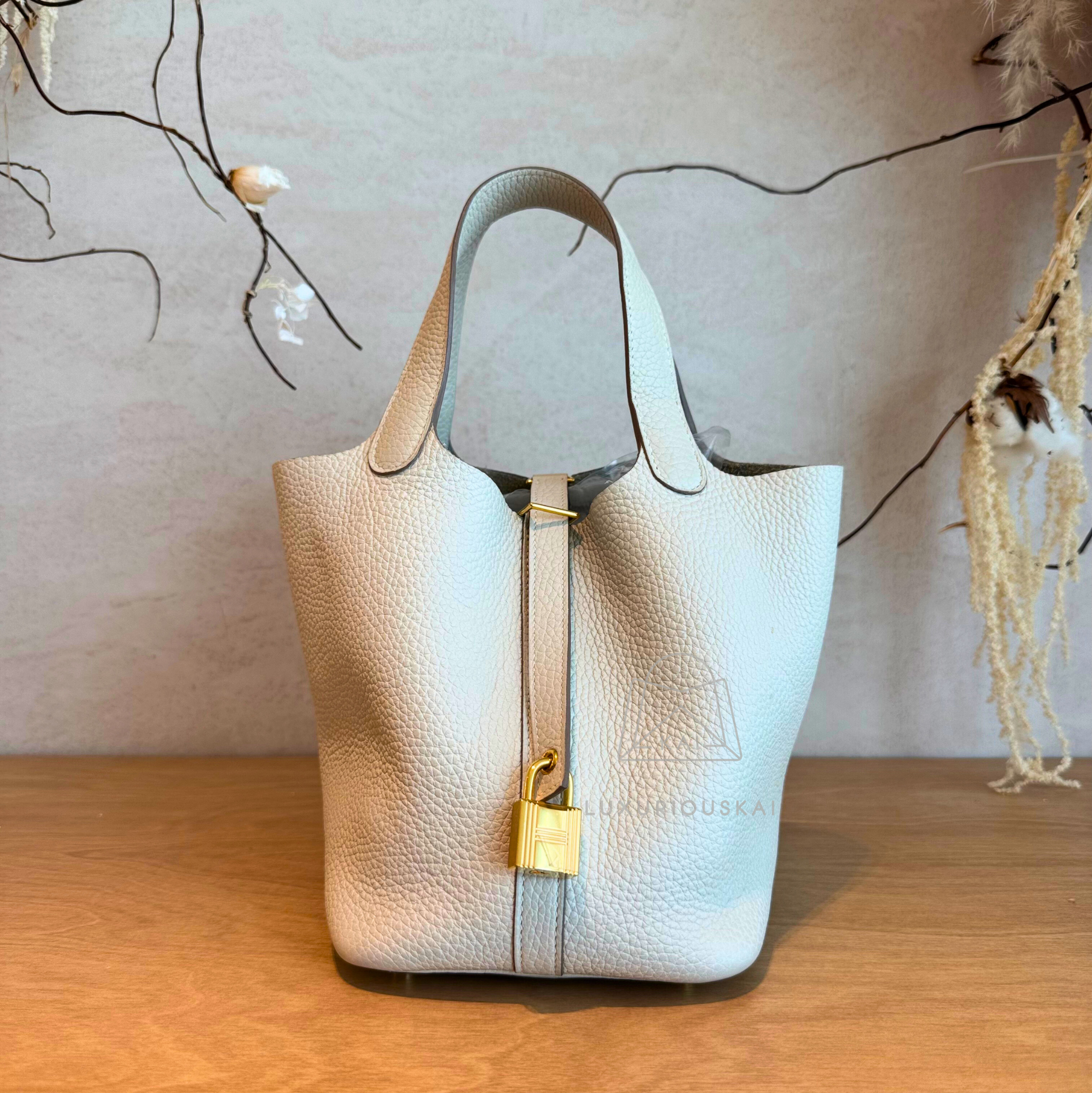 [PRELOVED] Hermès Picotin 18 Craie (Gold Hardware)