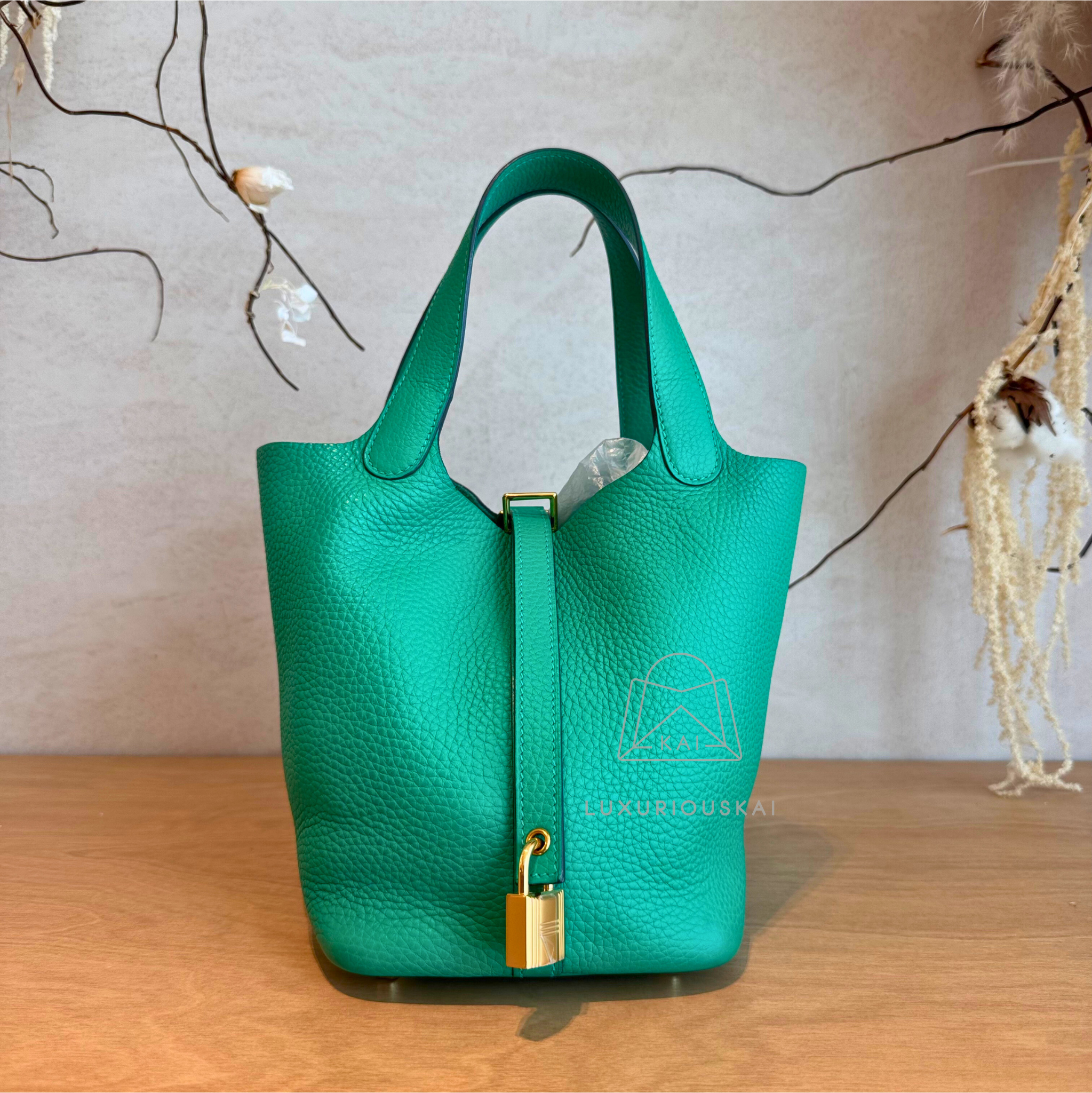 [PRELOVED] Hermès Picotin 18 Menthe (Gold Hardware)