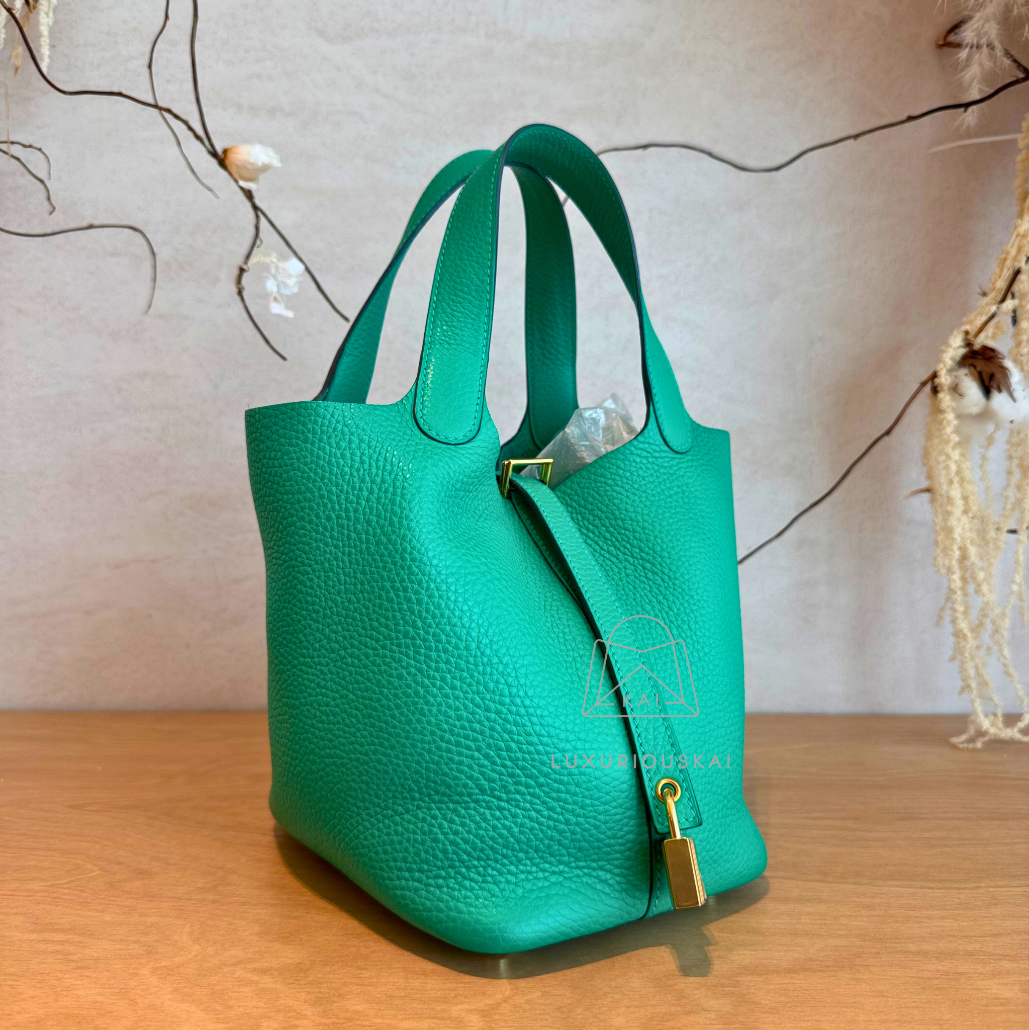 [PRELOVED] Hermès Picotin 18 Menthe (Gold Hardware)