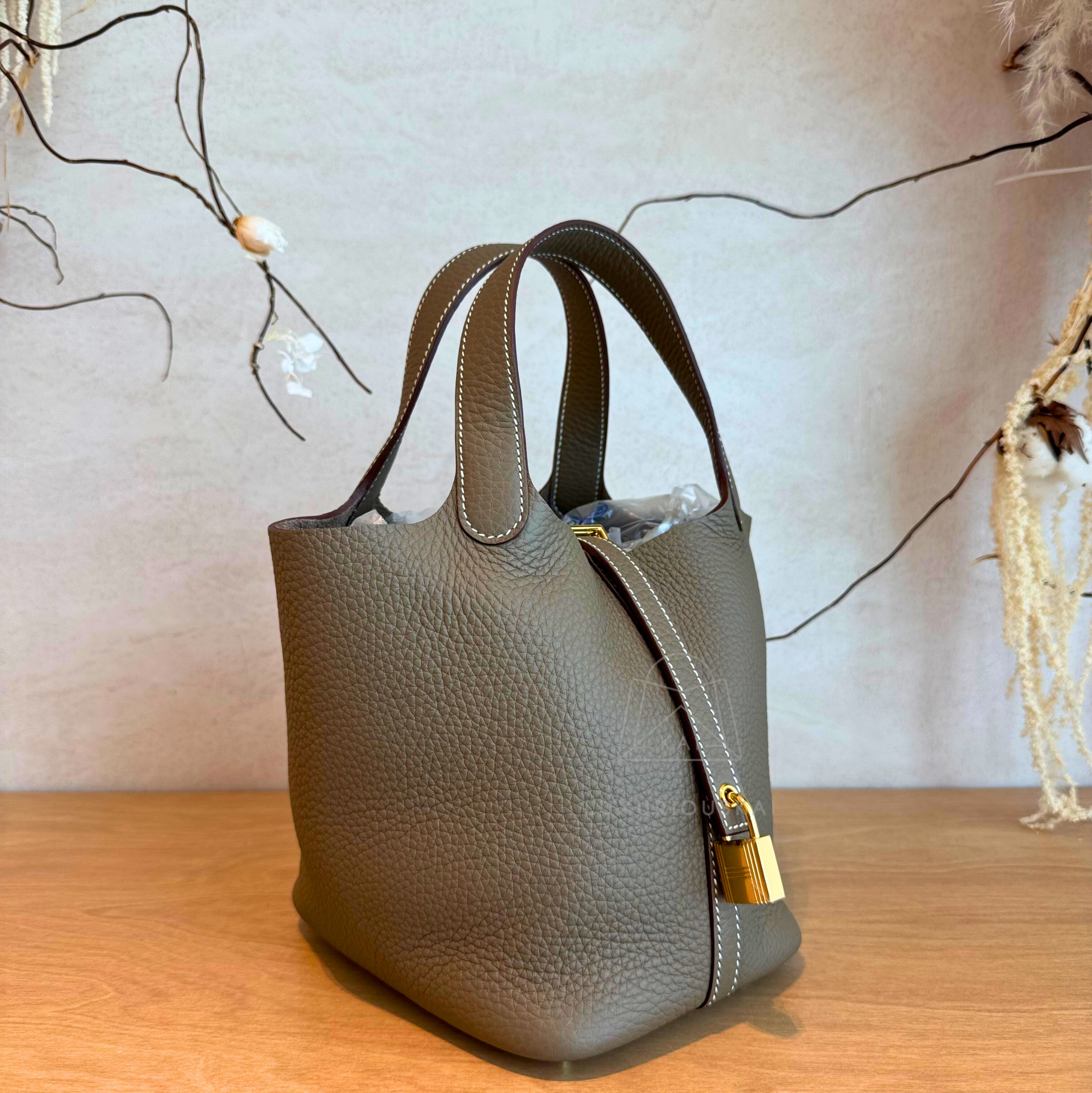Hermès Picotin 18 Etoupe (Gold Hardware)
