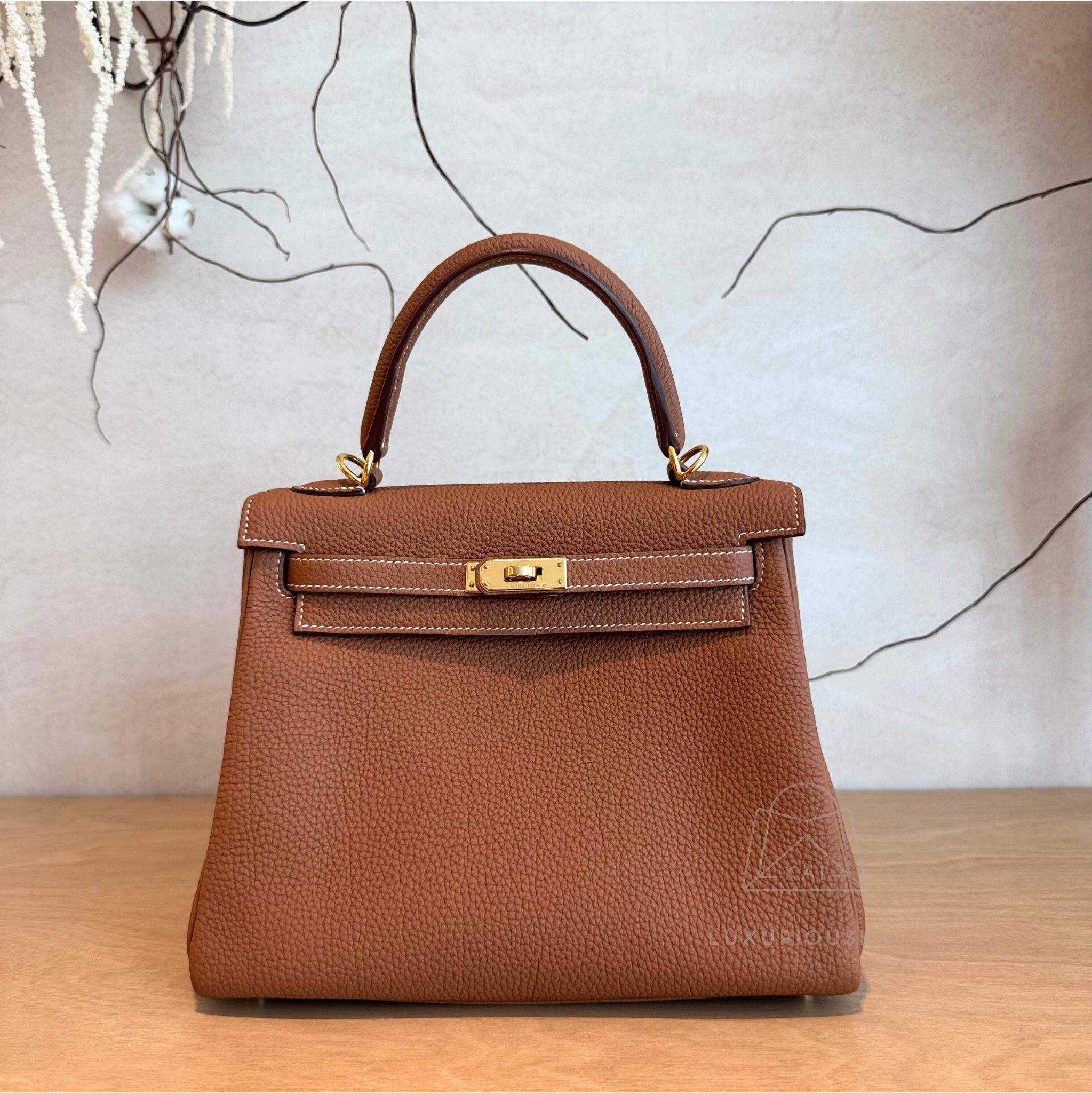 [PRELOVED] Hermès Kelly 25 Gold (Gold Hardware)