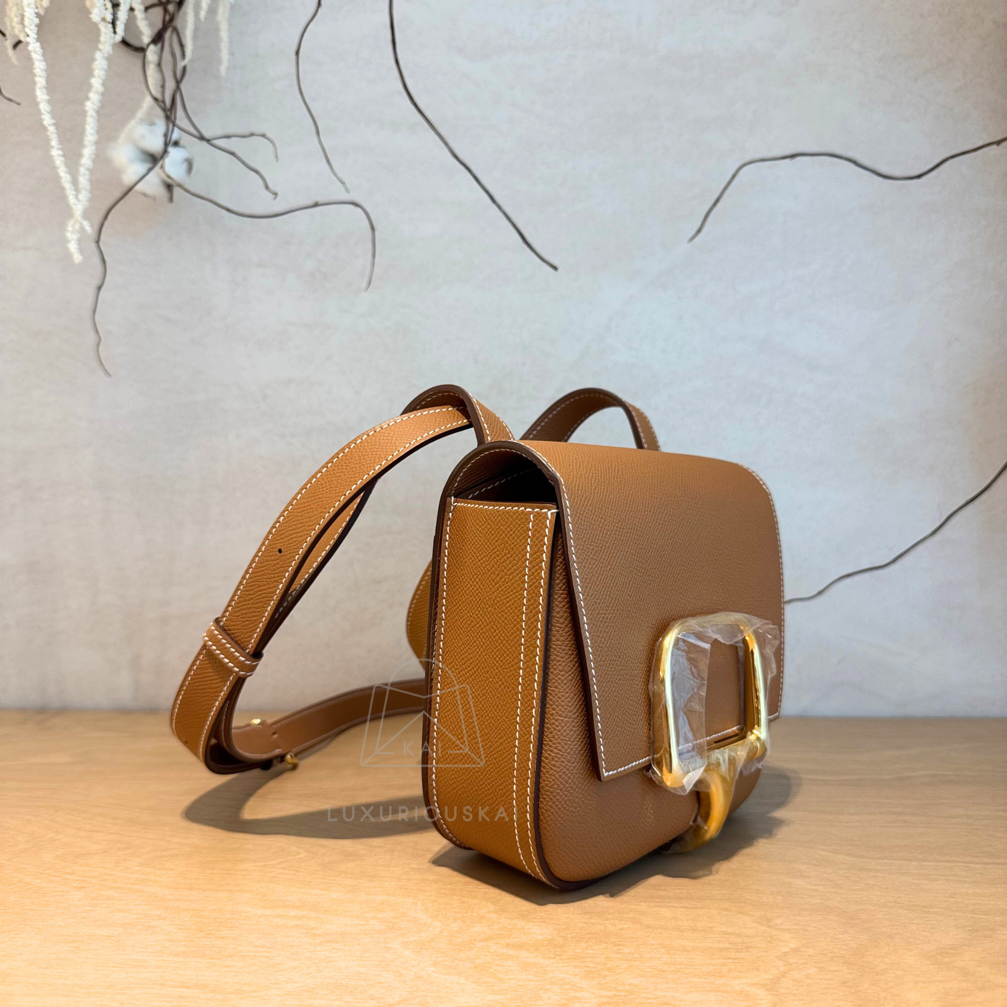 Hermès Della Gold (Gold Hardware)